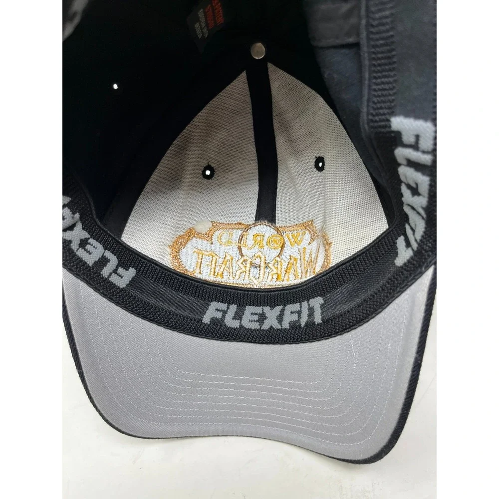 WORLD OF WARCRAFT‎ Cap Hat Adult S-M Black Acrylic Wool Blend Flexfit